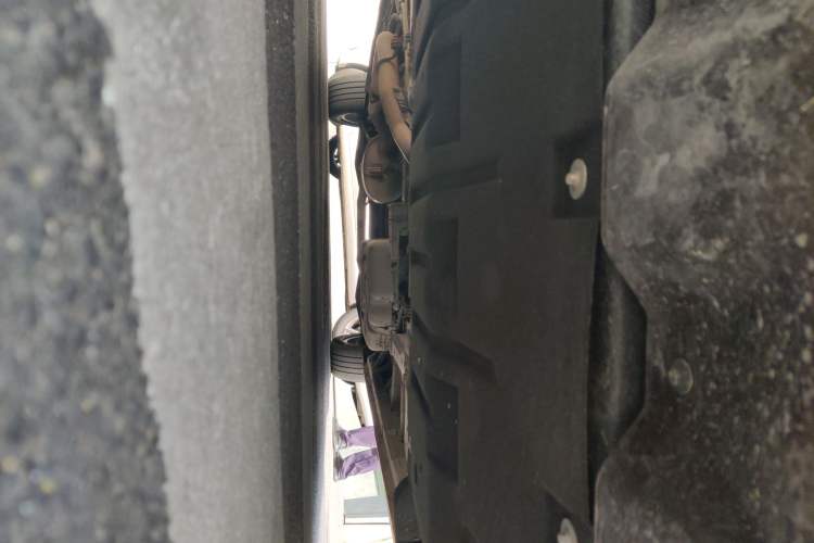 Used SAIC MAXUS G90 2022 2.0T Interstellar Seven-Seater Chassis Front