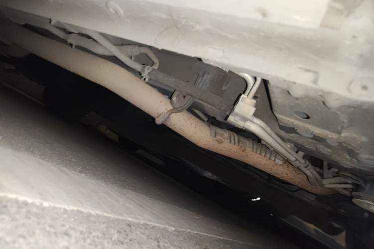 Used SAIC MAXUS G90 2022 2.0T Xingyun Seven-Seater Version Chassis Front Right