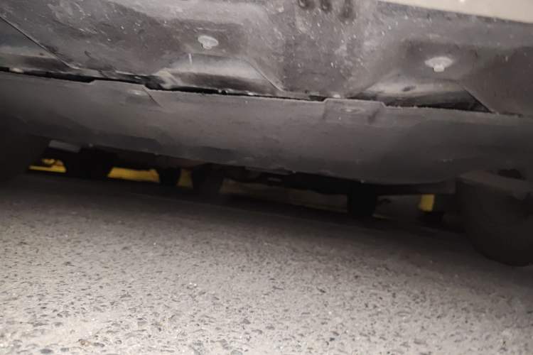 Used SAIC MAXUS G90 2022 2.0T Xingyun Seven-Seater Version Chassis Front