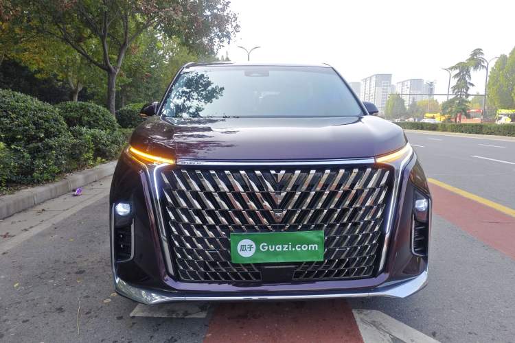 Used SAIC MAXUS G90 2022 2.0T Interstellar Seven-Seater Exterior 1