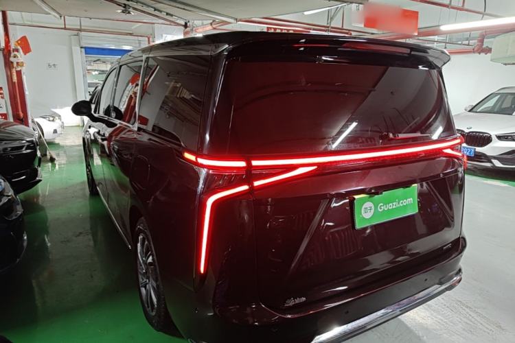 Used SAIC MAXUS G90 2022 2.0T Interstellar Seven-Seater Exterior 2