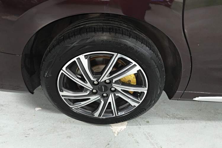 Used SAIC MAXUS G90 2022 2.0T Interstellar Seven-Seater Exterior 5