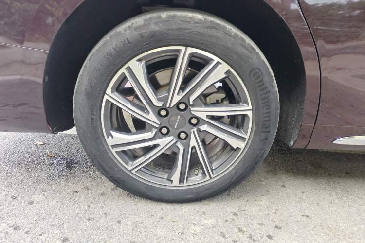 Used SAIC MAXUS G90 2022 2.0T Interstellar Seven-Seater Exterior 8