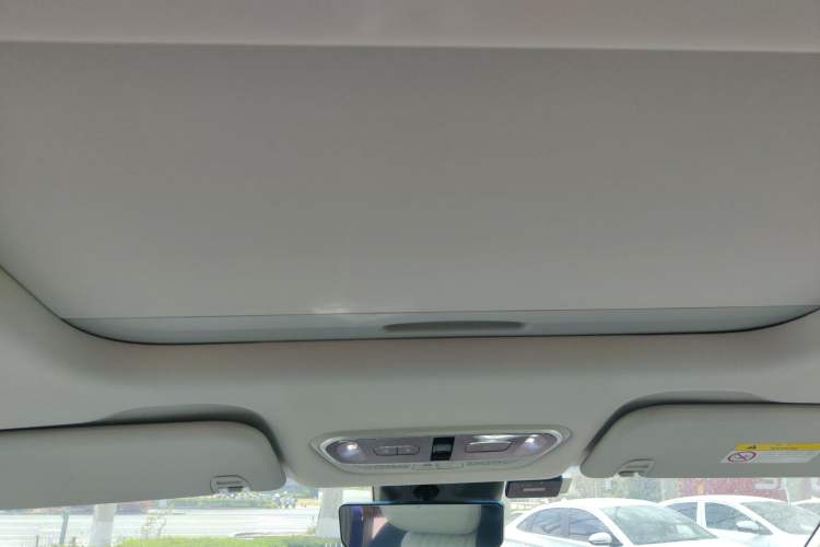 Used SAIC MAXUS G90 2022 2.0T Interstellar Seven-Seater Headliner