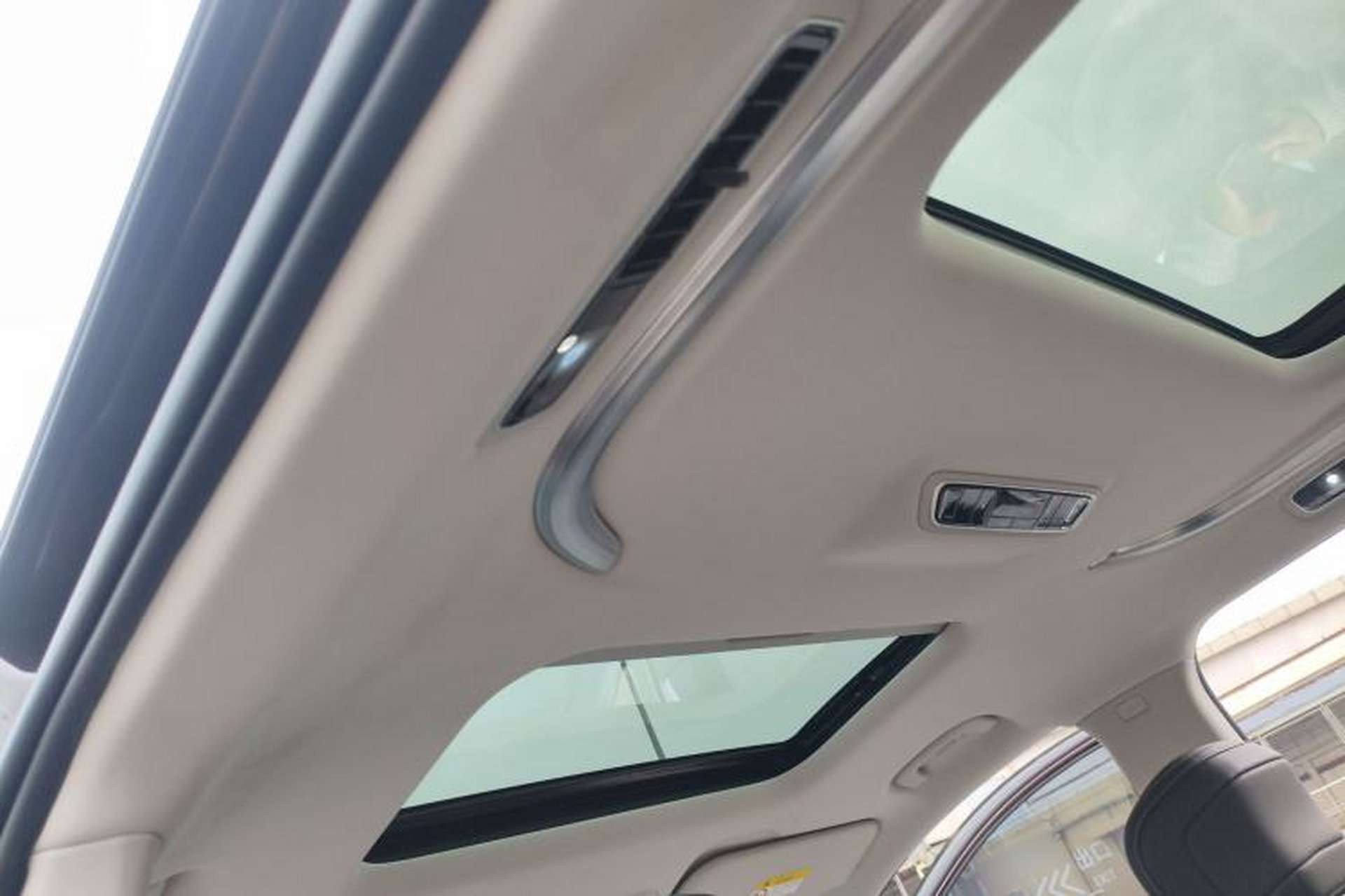Used SAIC MAXUS G90 2022 2.0T Xingyun Seven-Seater Version Headliner