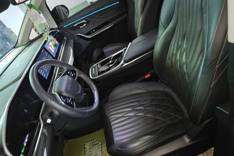 Used SAIC MAXUS G90 2022 2.0T Interstellar Seven-Seater Left Front Seat
