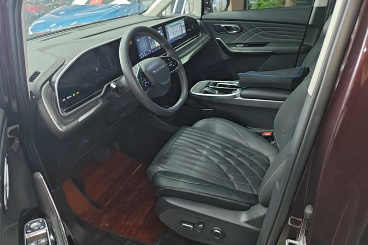 Used SAIC MAXUS G90 2022 2.0T Galaxy Seven-Seater Version Left Front Seat