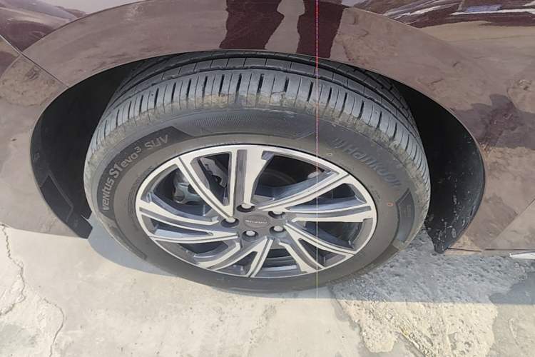 Used SAIC MAXUS G90 2022 2.0T Interstellar Seven-Seater Left Front Wheel Hub