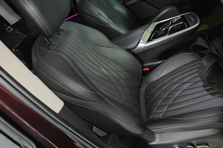 Used SAIC MAXUS G90 2022 2.0T Interstellar Seven-Seater Right Front Seat