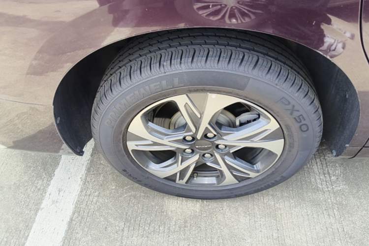 Used SAIC MAXUS G90 2022 2.0T Galaxy Seven-Seater Version Right Rear Wheel Hub