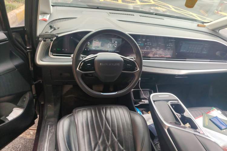 Used SAIC MAXUS G90 2022 2.0T Xingyun Seven-Seater Version Steering Wheel