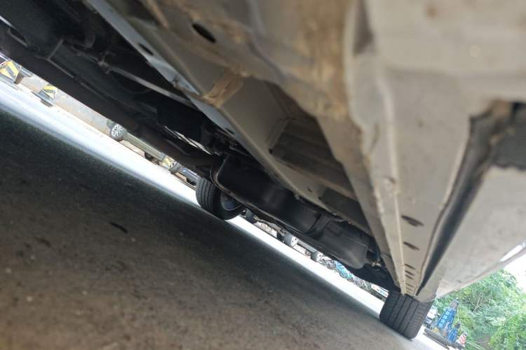 Used SAIC MAXUS G90 2022 2.0T Interstellar Seven-Seater Chassis Front Left