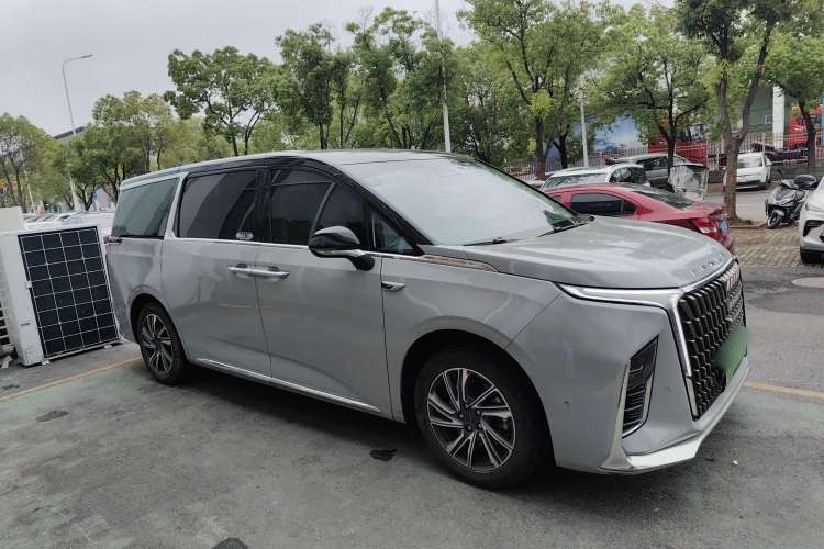 Used SAIC MAXUS G90 2022 2.0T Interstellar Six-Seater Edition Exterior 2