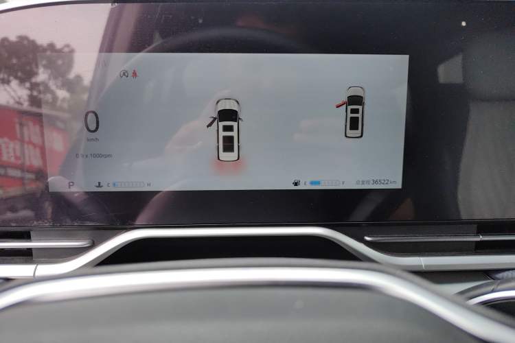 Used SAIC MAXUS G90 2022 2.0T Interstellar Six-Seater Edition Odometer Close Up