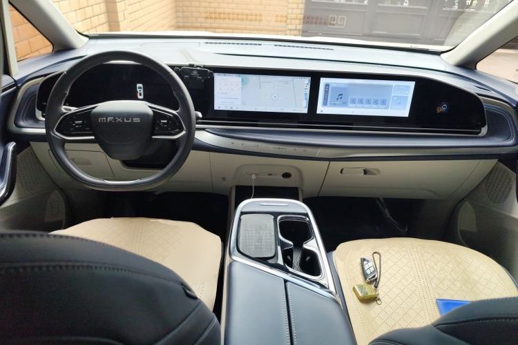 Used SAIC MAXUS G90 2022 2.0T Galaxy Seven-Seater Version Center Console