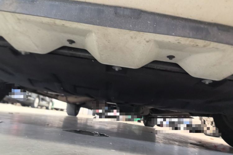 Used SAIC MAXUS G90 2022 2.0T Galaxy Seven-Seater Version Chassis Front