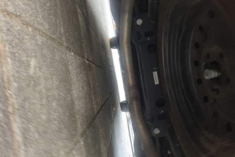 Used SAIC MAXUS G90 2022 2.0T Interstellar Seven-Seater Chassis Rear