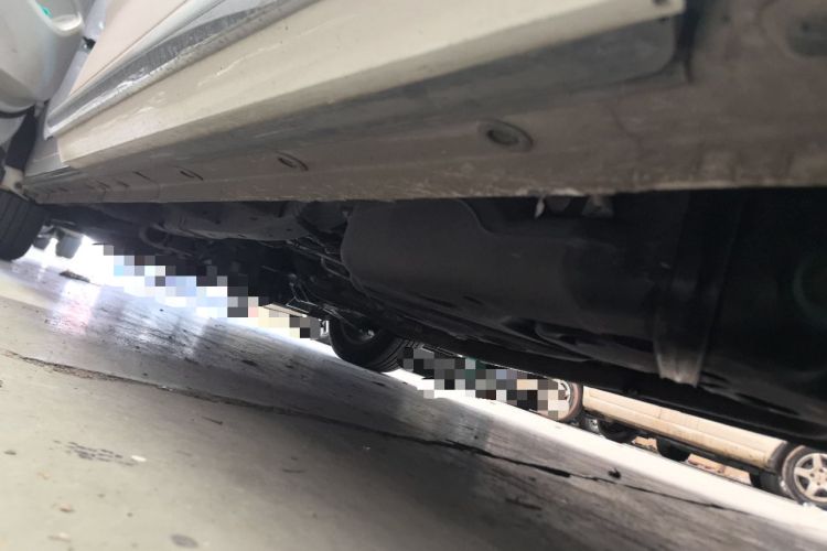 Used SAIC MAXUS G90 2022 2.0T Galaxy Seven-Seater Version Chassis Rear Left