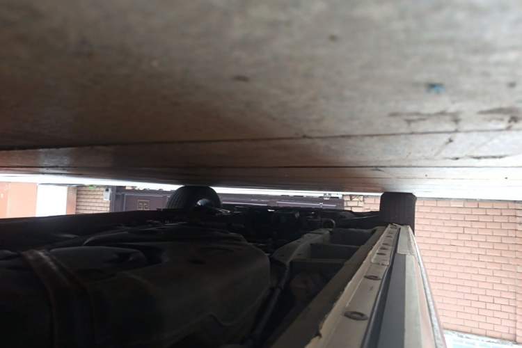 Used SAIC MAXUS G90 2022 2.0T Galaxy Seven-Seater Version Chassis Rear Left