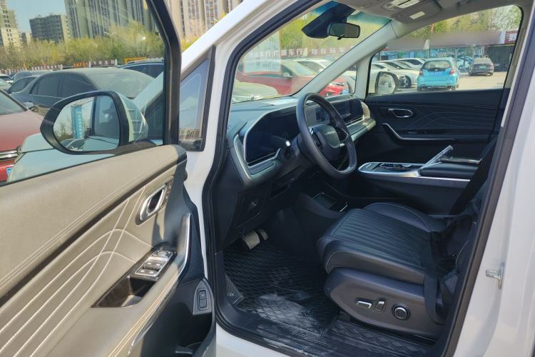 Used SAIC MAXUS G90 2022 2.0T Galaxy Seven-Seater Version Driver Seat