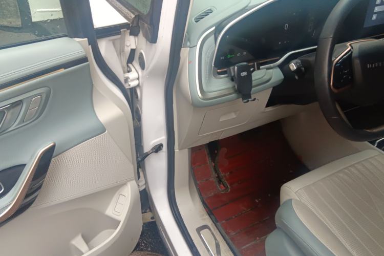 Used SAIC MAXUS G90 2022 2.0T Interstellar Seven-Seater Driver Seat