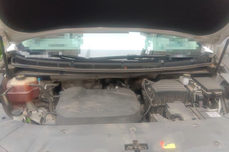 Used SAIC MAXUS G90 2022 2.0T Interstellar Seven-Seater Engine Bay