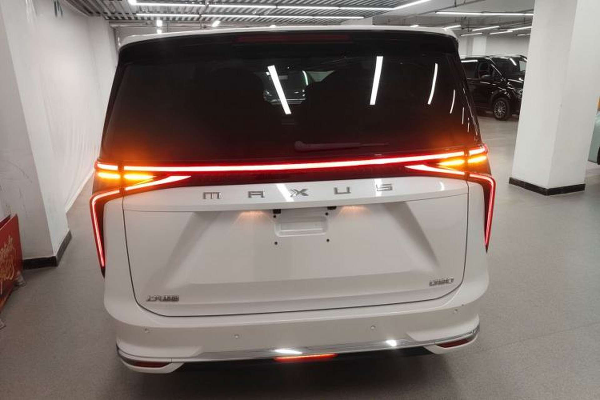 Used SAIC MAXUS G90 2022 2.0T Interstellar Flagship Edition Exterior 4