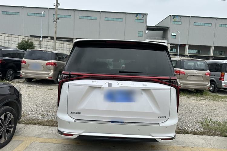 Used SAIC MAXUS G90 2022 2.0T Starry Seven-Seater Exterior 4