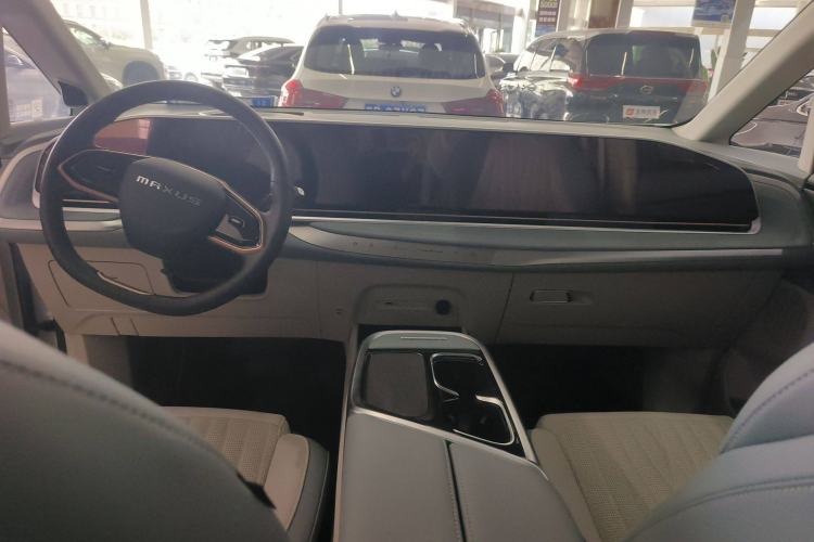 Used SAIC MAXUS G90 2022 2.0T Interstellar Seven-Seater Interior 3