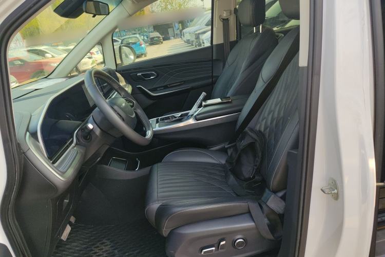 Used SAIC MAXUS G90 2022 2.0T Galaxy Seven-Seater Version Left Front Seat