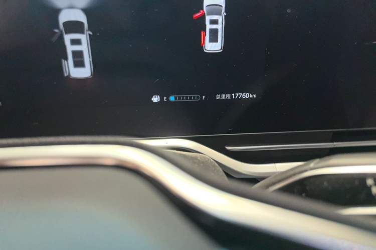 Used SAIC MAXUS G90 2022 2.0T Galaxy Seven-Seater Version Odometer Close Up