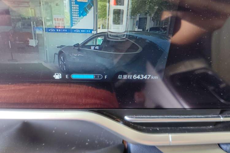 Used SAIC MAXUS G90 2022 2.0T Interstellar Six-Seater Edition Odometer Close Up