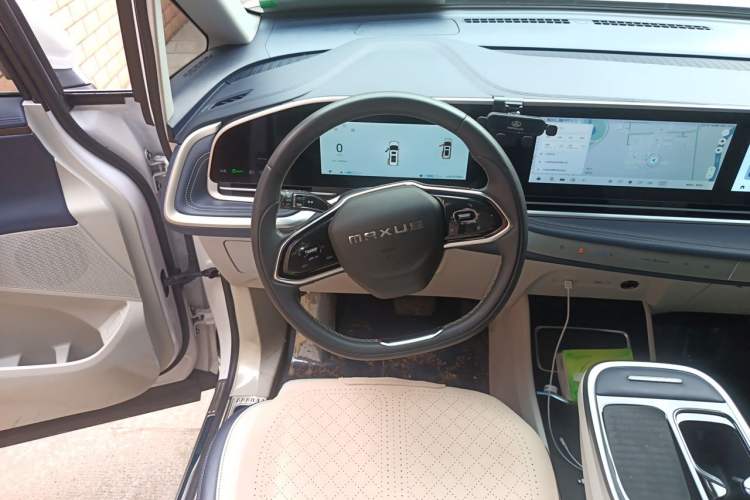 Used SAIC MAXUS G90 2022 2.0T Galaxy Seven-Seater Version Steering Wheel
