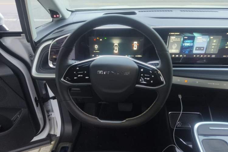 Used SAIC MAXUS G90 2022 2.0T Interstellar Seven-Seater Steering Wheel