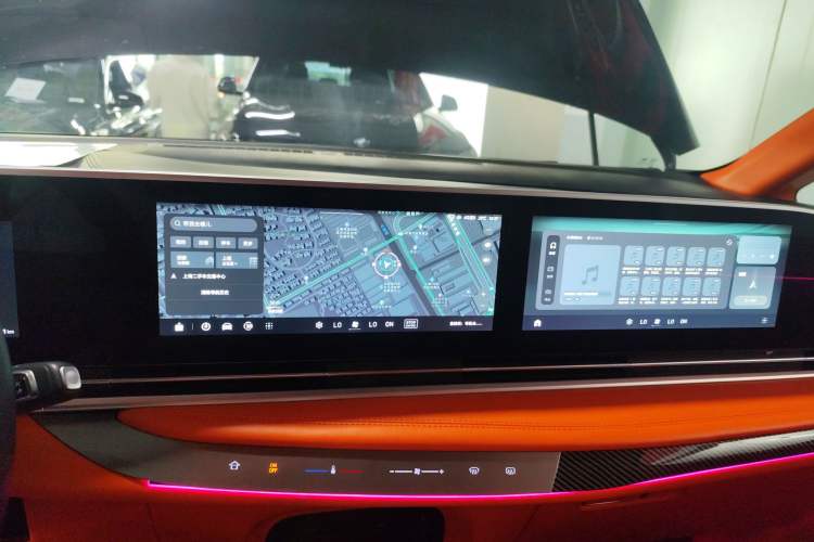 Used SAIC MAXUS G90 2023 2.0T Starry Seven-Seater Audio And AC Panel