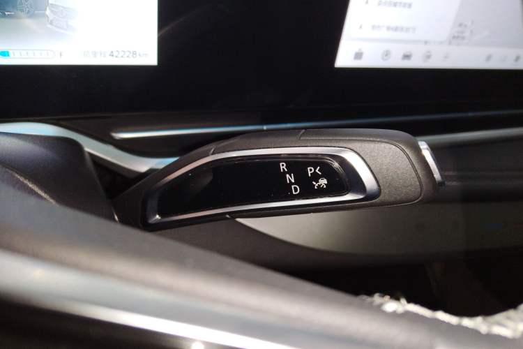 Used SAIC MAXUS G90 2023 2.0T Interstellar Six-Seater Version Gear Lever