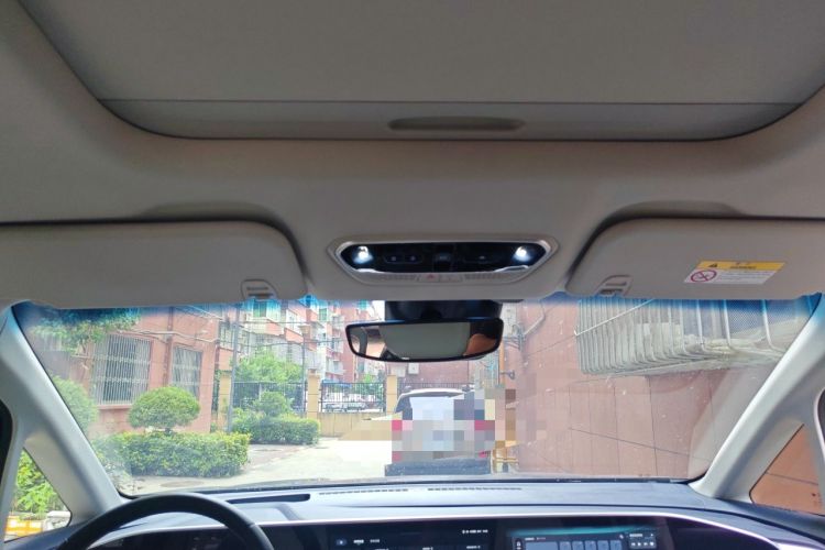 Used SAIC MAXUS G90 2023 2.0T Nebula Six-Seater Headliner