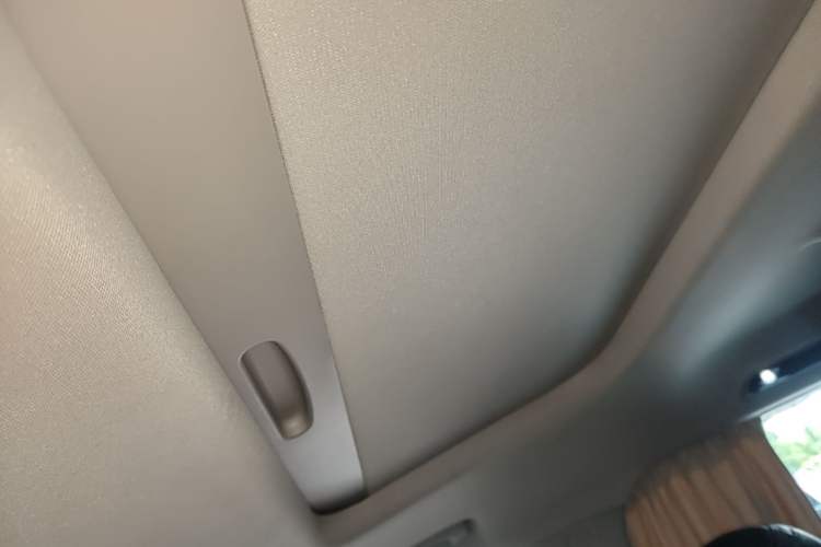 Used SAIC MAXUS G90 2023 2.0T Galaxy Seven-Seater Edition Headliner