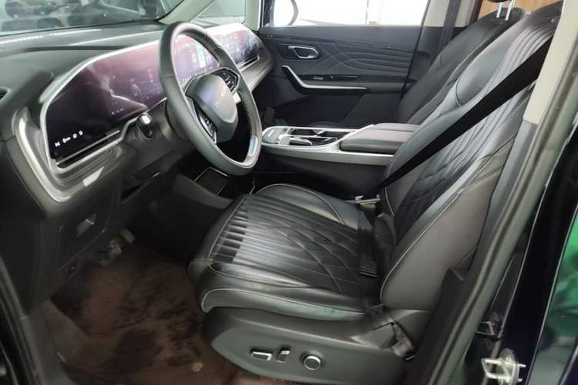 Used SAIC MAXUS G90 2023 2.0T Galaxy Seven-Seater Edition Left Front Seat