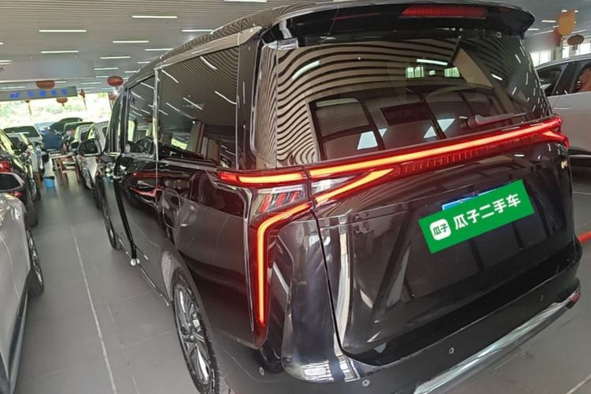 Used SAIC MAXUS G90 2023 2.0T Interstellar Seven-Seater Rear Left 45 Deg