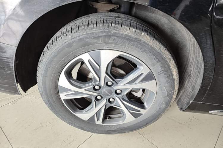 Used SAIC MAXUS G90 2023 2.0T Galaxy Seven-Seater Edition Right Rear Wheel Hub