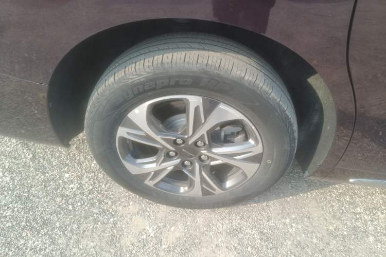 Used SAIC MAXUS G90 2023 2.0T Galaxy Seven-Seater Edition Exterior 5