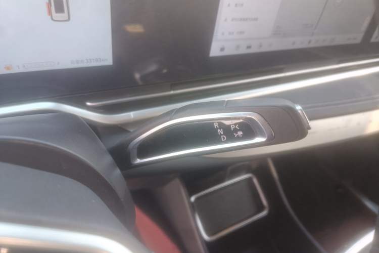 Used SAIC MAXUS G90 2023 2.0T Galaxy Seven-Seater Edition Gear Lever
