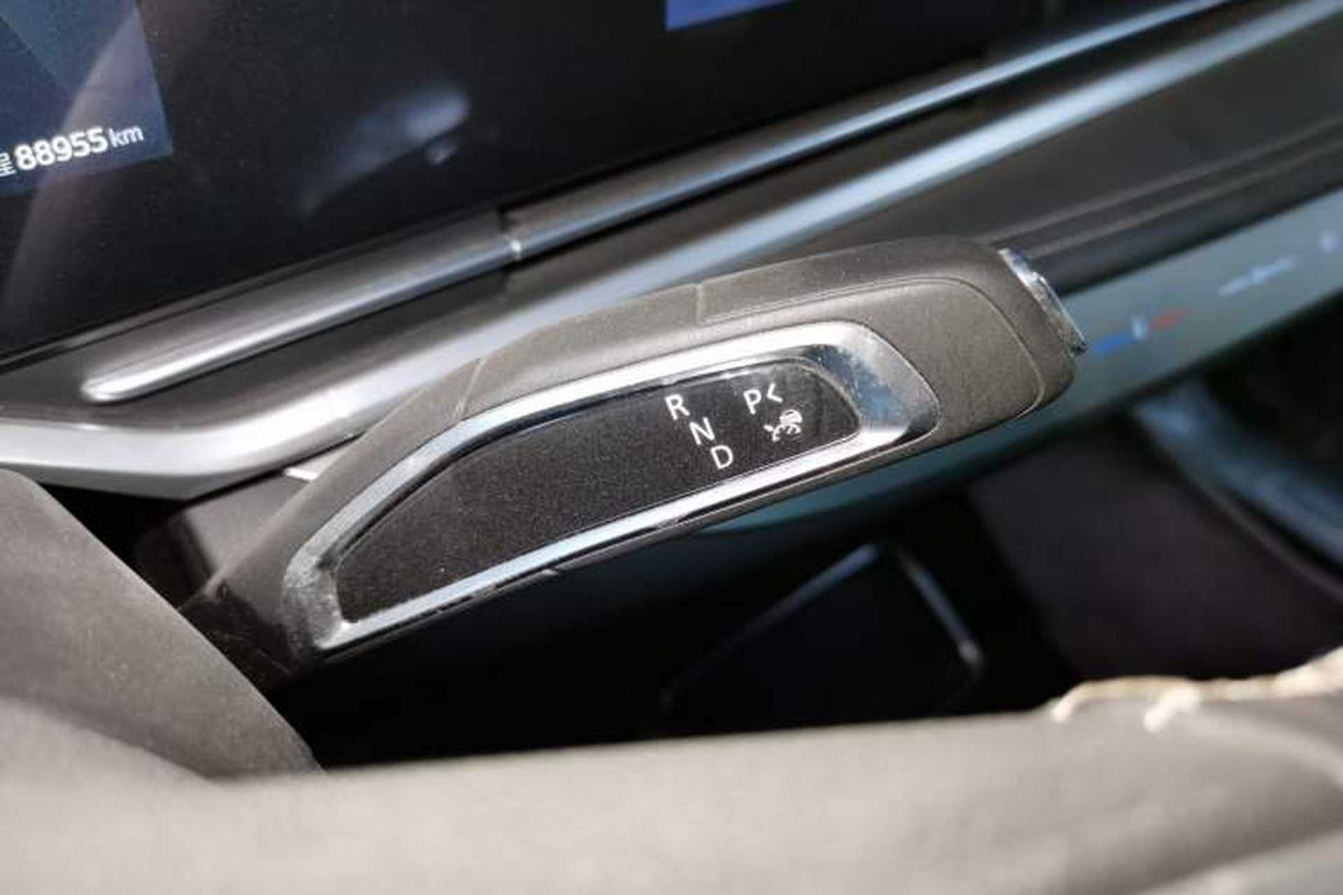Used SAIC MAXUS G90 2023 2.0T Xingyun 7-Seater Version Gear Lever