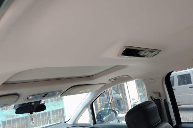 Used SAIC MAXUS G90 2023 2.0T Starry Seven-Seater Headliner