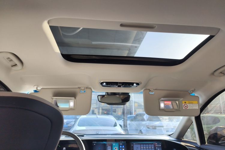 Used SAIC MAXUS G90 2023 2.0T Xingyun 7-Seater Version Headliner