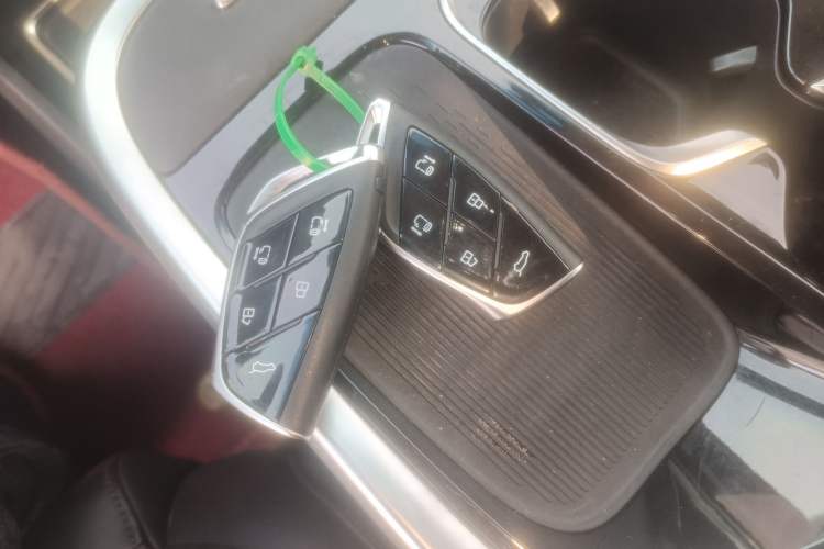 Used SAIC MAXUS G90 2023 2.0T Galaxy Seven-Seater Edition Interior 1