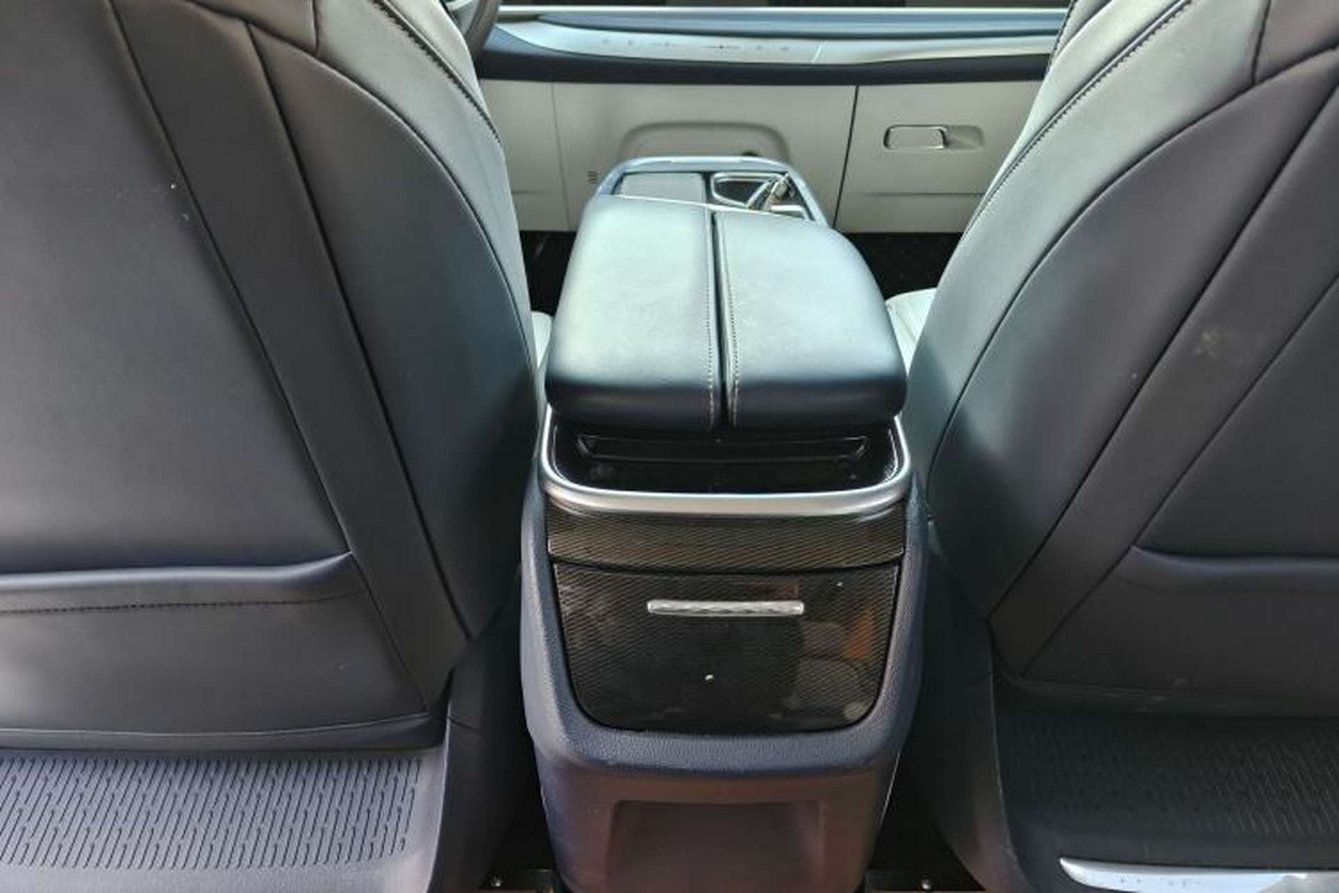 Used SAIC MAXUS G90 2023 2.0T Xingyun 7-Seater Version Interior 14
