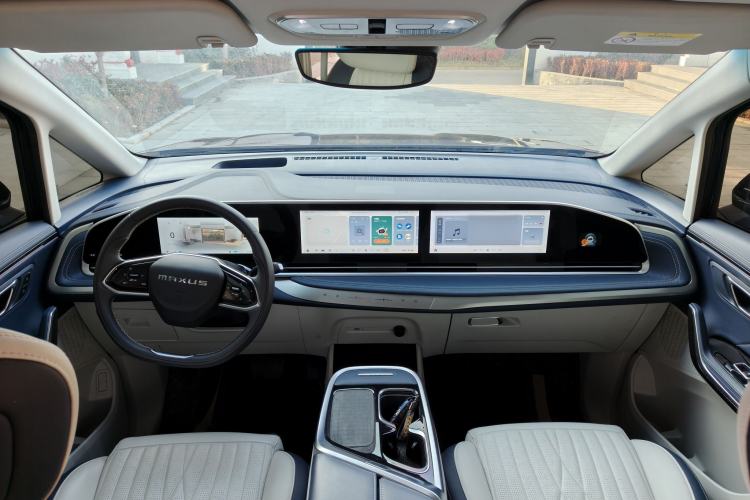 Used SAIC MAXUS G90 2023 2.0T Xingyun 7-Seater Version Interior 2
