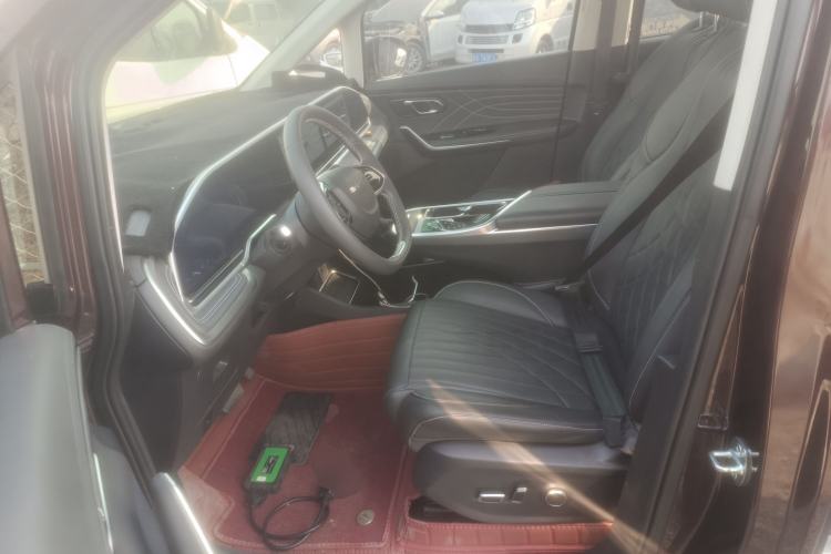 Used SAIC MAXUS G90 2023 2.0T Galaxy Seven-Seater Edition Left Front Seat